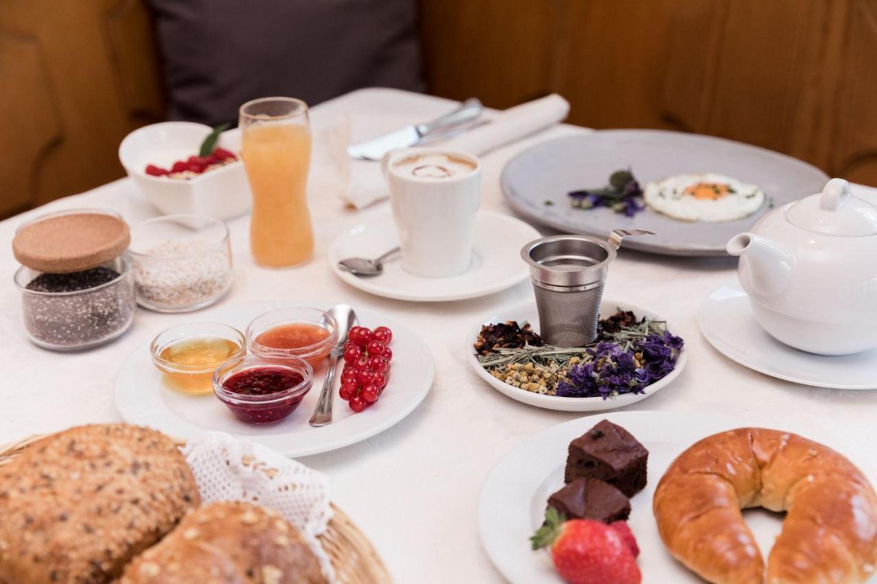 פונדס Hotel Kreuz מראה חיצוני תמונה