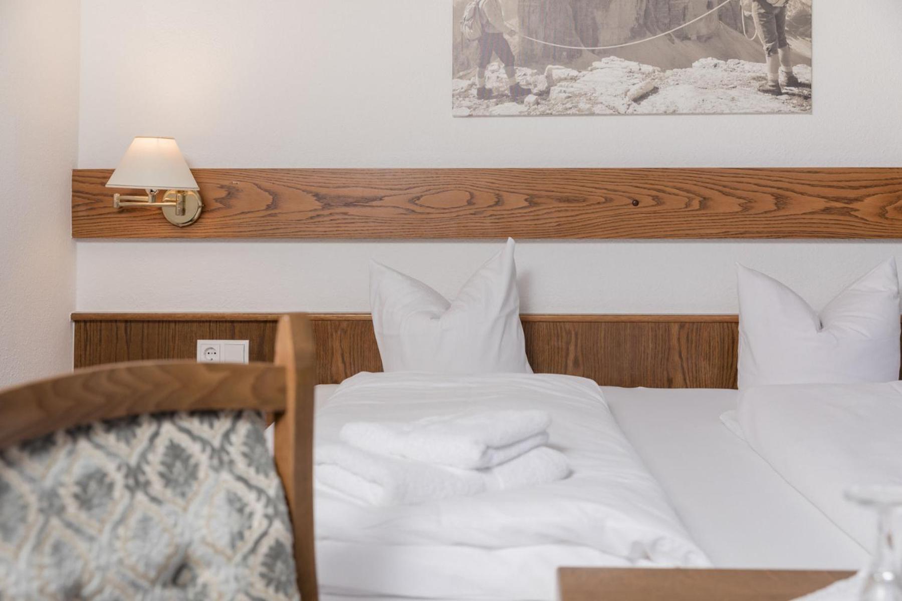 פונדס Hotel Kreuz חדר תמונה